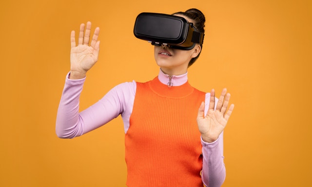 woman with virtual reality headset